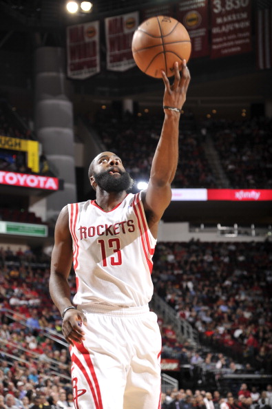 替补球员依 替补球员依