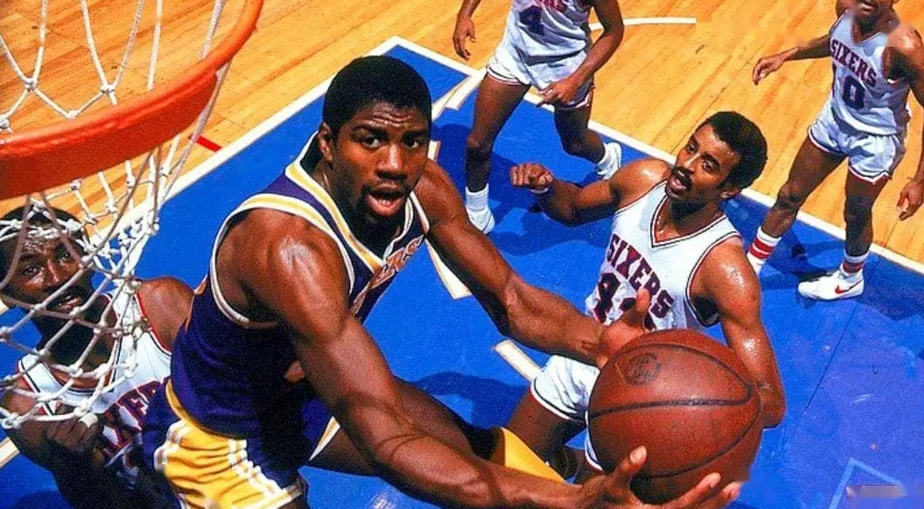 霍福德考虑 霍福德考虑