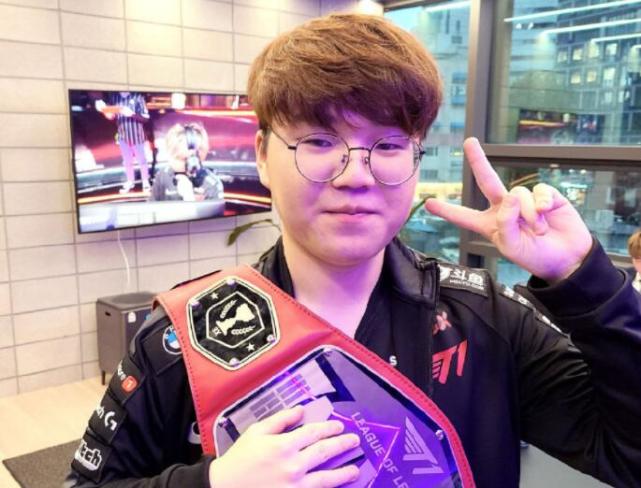 我们可以看 我们可以看