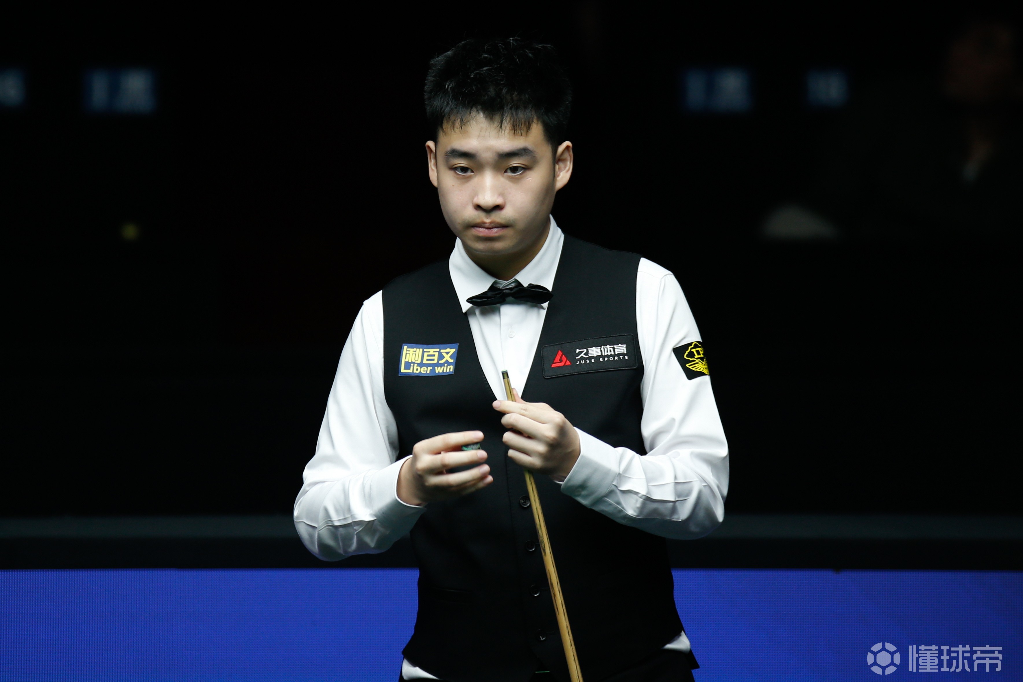 队主帅的身 队主帅的身