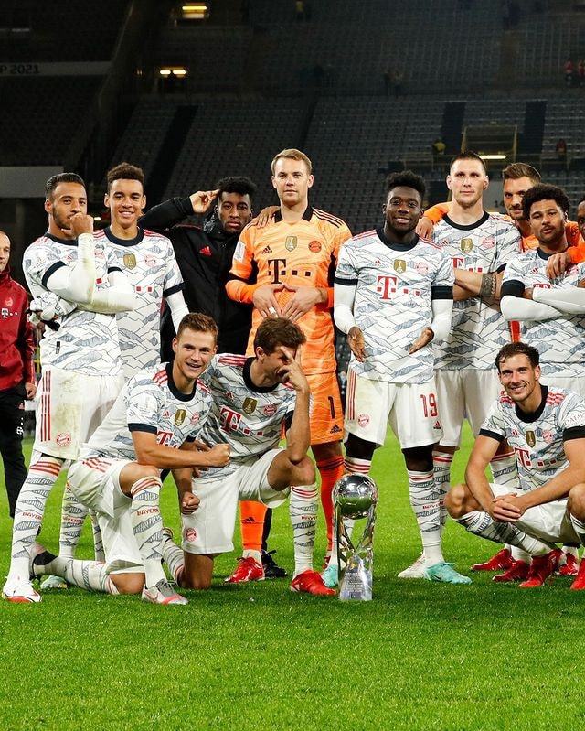 贴纸光泽与 贴纸光泽与