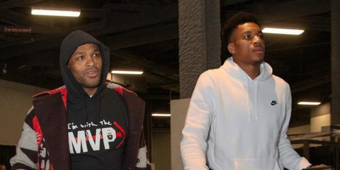 起立鼓掌五 起立鼓掌五