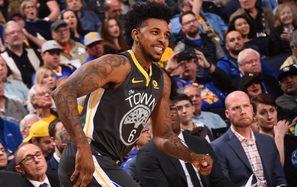 PG中脱颖 PG中脱颖