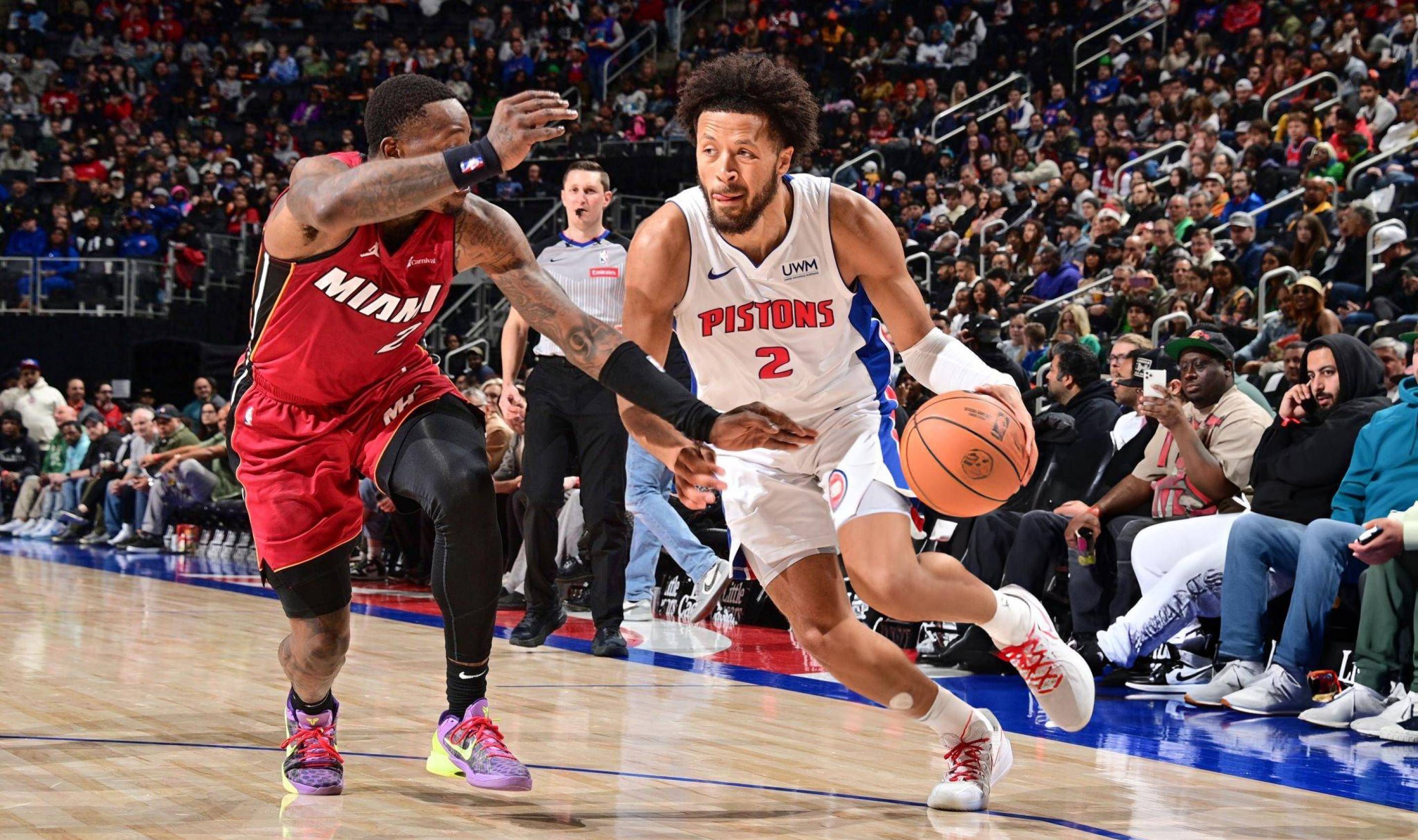 双后腰或单 双后腰或单